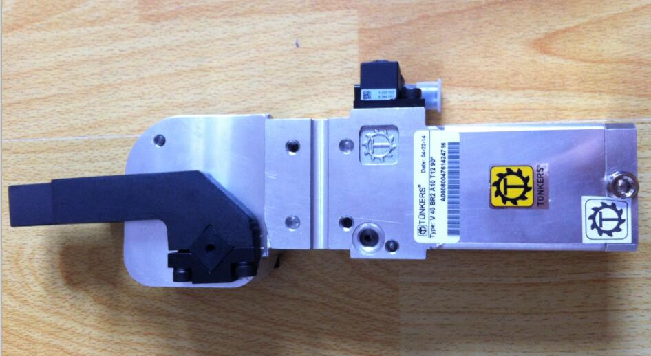 V40 BR2 A10 T12 10-135������(gu��)TUNKERS�A�o���