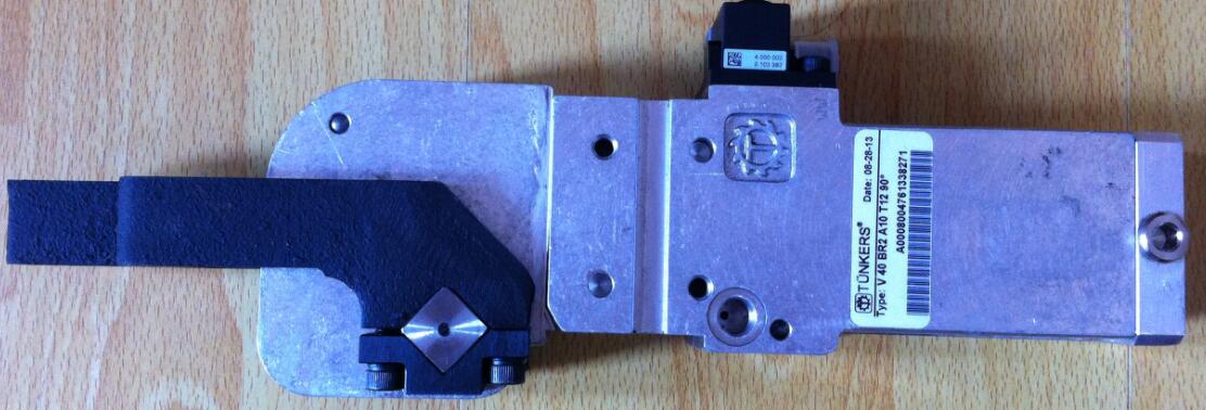 V40 BR2 A10 T12 60�� ��(gu��)TUNKERS�A�o���