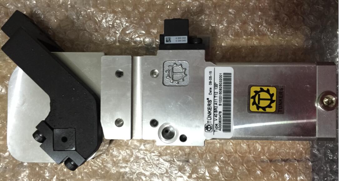 V40 BR2 A11 T12 135��  ��(gu��)TUNKERS�A�o���